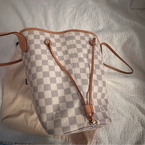 LV Neverfull PM in Damier Azure Pattern - Picture 9 of 12